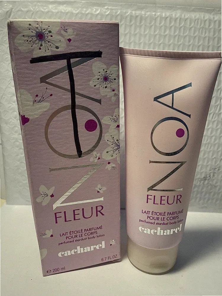 Cacharel Noa Fleur Perfumed Stardust Body Lotion - 6.7 oz - New in box