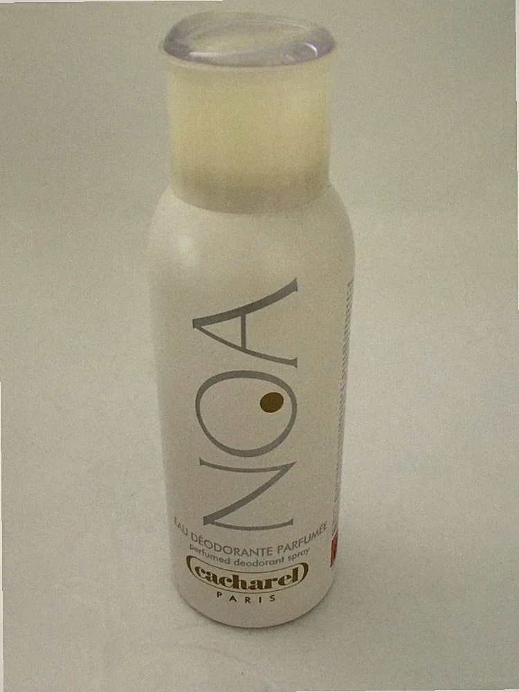 CACHAREL NOA Perfumed Deodorant Spray For Women 150 ml/ 97.5 g