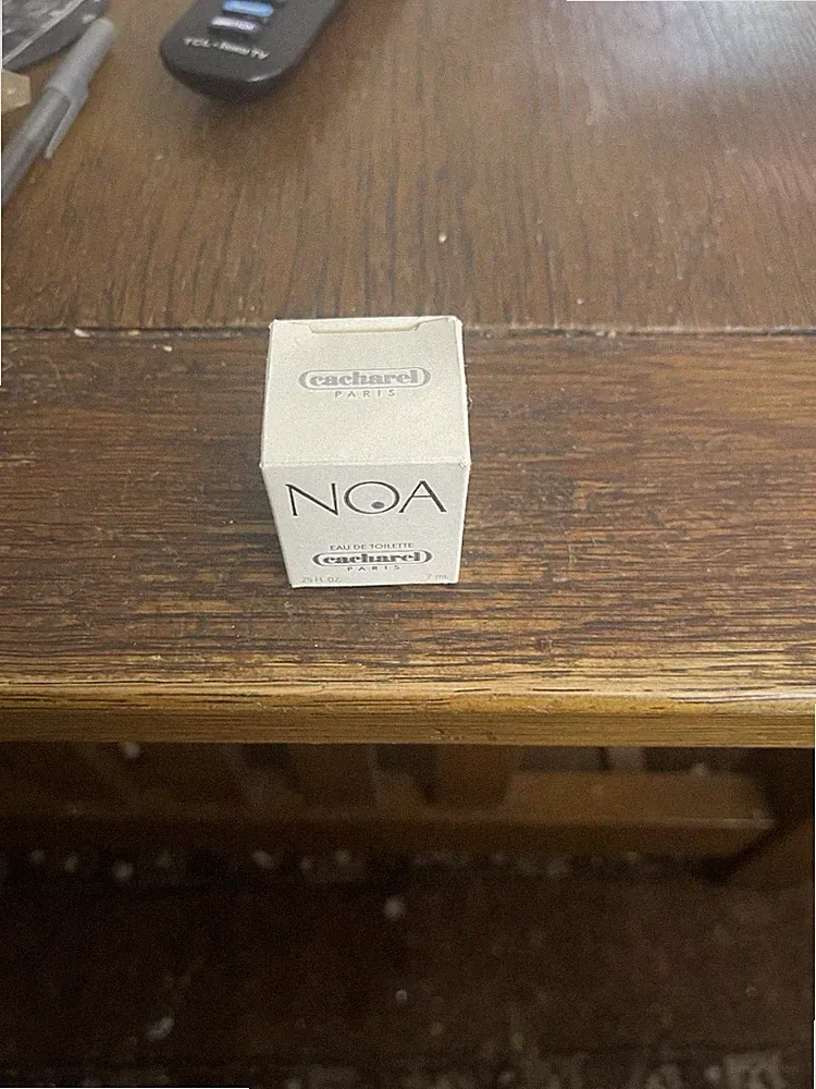NOA by CACHAREL Women EDT 7ml-0.25oz Splash MINI TRAVEL SAMPLE