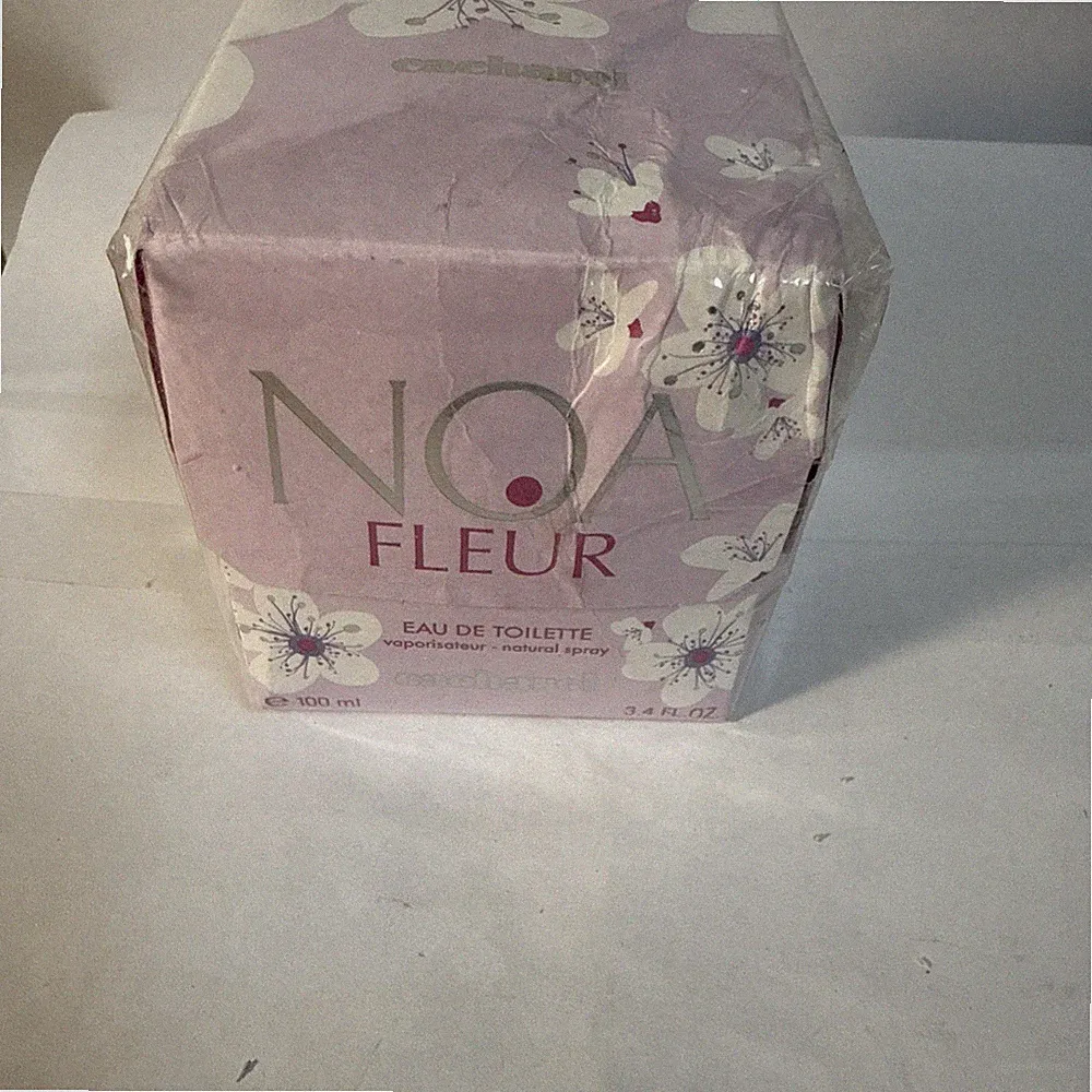 NOA FLEUR Cacharel perfume Eau De Toilette SPRAY 3.4oz/100ml -NEW & SEALED
